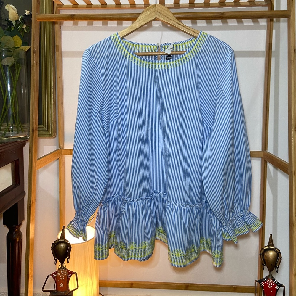 🛍️Striped Tops. Size- Tag it’s XXS BUT THIS IS BIGGER IN SIZE -⬇️Measurement - Picture 1 of 12